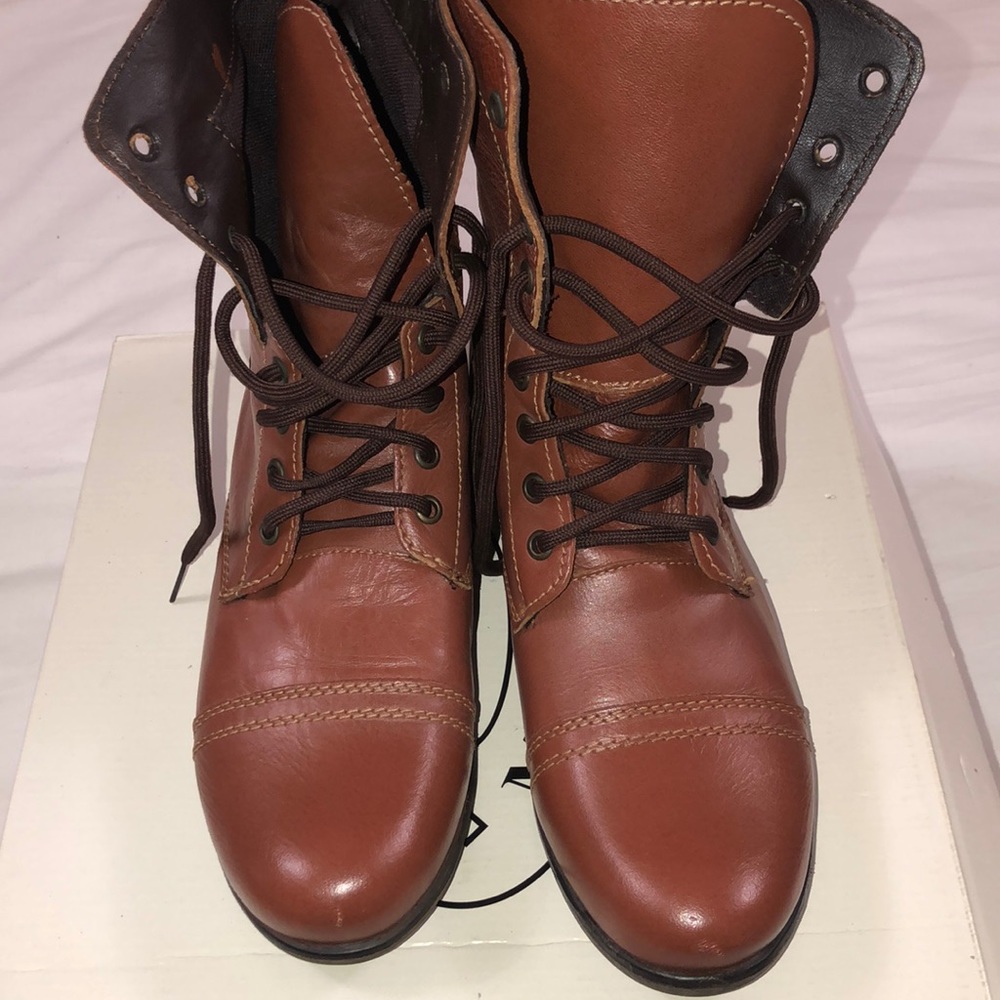 Steve Madden Cognac combat boots size 11
